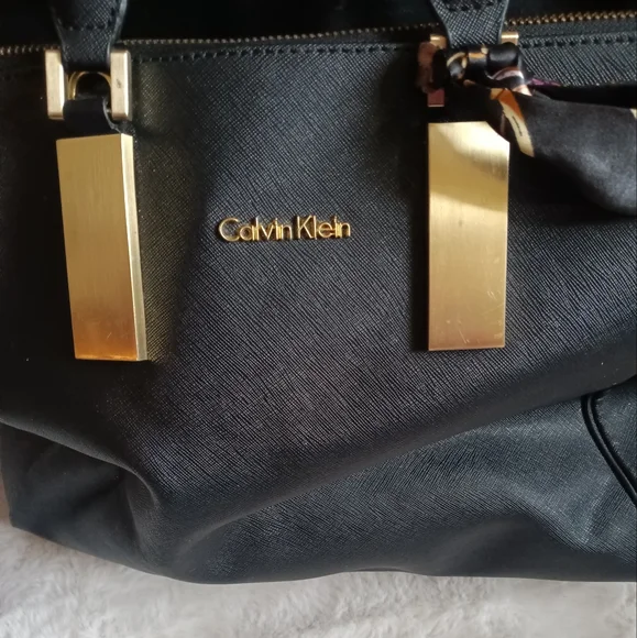 Calvin Klein Tote - Picture 3 of 7